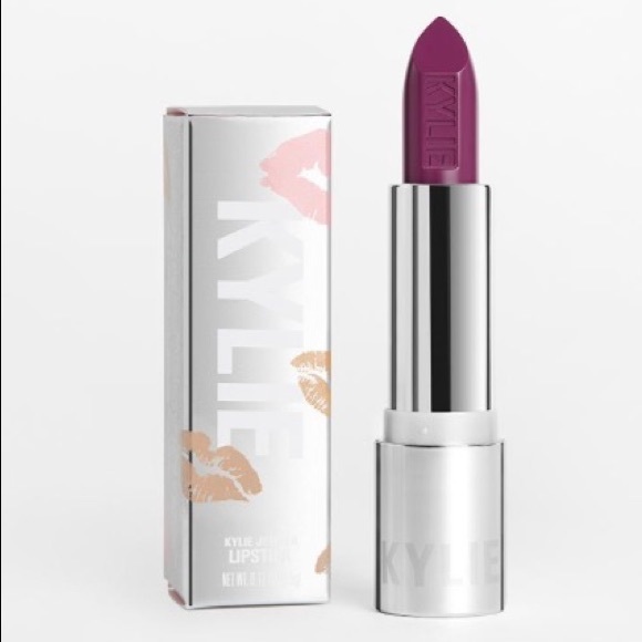 Kylie Jenner creme lipstick